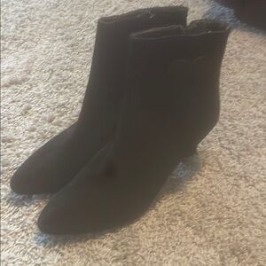 Elegant Black Ankle Boots